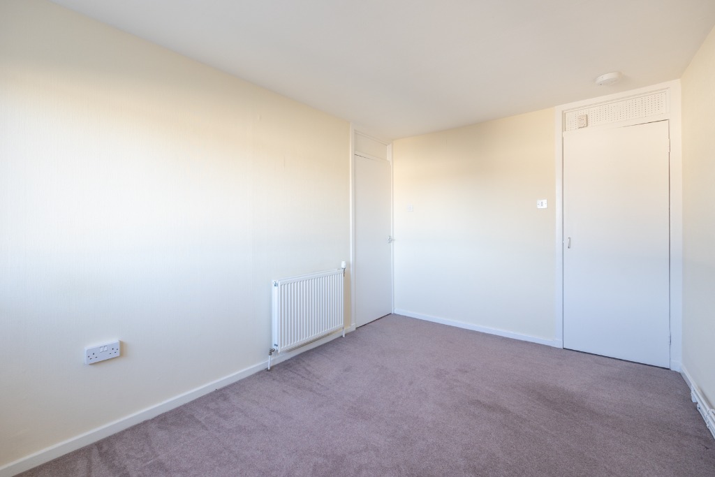 Image of Waterside Street