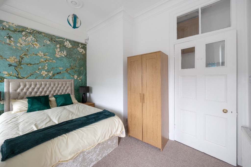 Rent Property Image