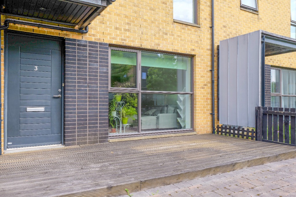 Rent Property Image