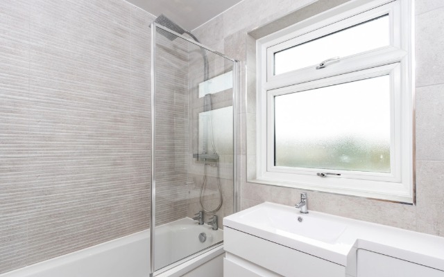 Bathroom renovation by MQ
