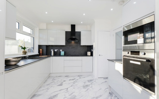 Kitchen renovation by MQ